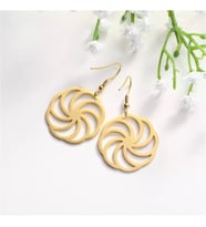 24 Ayar Has Altın Kaplama Spiral Tasarım Küpe 925 Ayar Gümüş