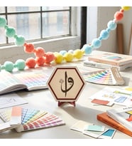 Elif Vav Yazılı Butik Tasarım Dekoratif Masaüstü Objesi, Modern Yaşam Alanlarına Manevi Dokunuş 10x10 cm