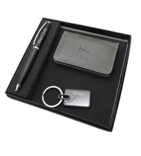 Signator D367 İsme Özel Set - Deri Kartlık + Anahtarlık  + Kalem Seti  İsme Özel Hediyelik Set (Karışık)