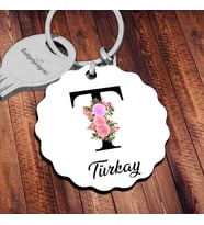 Kişiye Özel T Harfi Temalı Çiçekli Tasarım HDF Dalgalı Anahtarlık (Beyaz)
