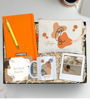 Kişiye Özel Defter & El Çantası & Kalem & Kupa & Çerçeve Hediye Seti