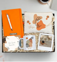 Kişiye Özel Defter & El Çantası & Kalem & Kupa & Çerçeve Hediye Seti