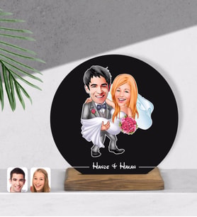 BK Gift Kişiye Özel Evleniyoruz Karikatürlü Yuvarlak Ahşap Biblo-7