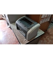 HP 1010 LAZER YAZICI 12A TONER KULLANIR CHIPSİZ (2. EL YAZICIDIR )