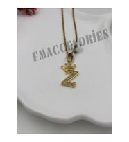 Çelik Kadın Kolye Z Harfli Çelik Kolye 14K Gold Renk Kral-Kraliçe Taçlı 45Cm Antialerjik 316L Kararmaz Kolye