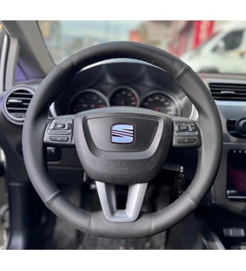 DİKİŞLİ DİREKSİYON KILIFI SİYAH / NOKTALI DERİ SİYAH DİKİŞLİ SEAT LEON BU DİREKSİYON İÇİN