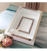 25X35 BEYAZ-GÜMÜŞ LEDLİ FOTOĞRAF BÖLÜMLÜ ANI ÇERÇEVESİ- NİŞAN SÖZ GÜLLERİNİZ İÇİN ÇERÇEVELER