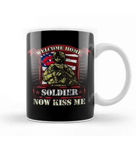 Welcome Home Soldier, Now Kiss Me! Military Kupa Bardak Porselen