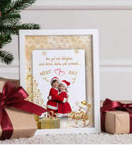 CKA Tasarım - Altın Yılbaşı Temalı Kişiye Özel Noel Baba Kostümlü Çocukluk Birleştirme Tablosu, Yılbaşı Hediyesi (Doğal Beyaz)