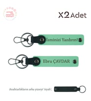 Anneye 14 Şubat Sürprizi, İsim & Soyisim Yazılı 2’li Anahtarlık Seti, Yeşil-Siyah