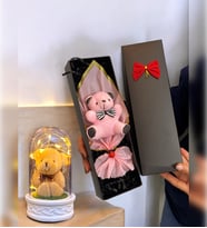 Siyah Kutusunda Pembe Ayıcık Buketi & Işıklı Peluş Ayıcıklı Fanus  Ayıcık Buketi