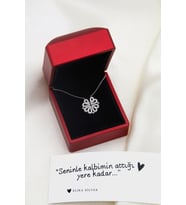 Elika Silver Kadın Işıklı Kutuda Aşk Model Mıknatıslı 925 Ayar Gümüş Kolye (Kırmızı)