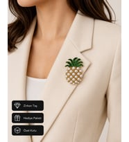 İnci Detaylı Ananas Tasarım Kadın Broşu – Altın Renk Zarafet Broşu