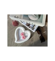 Kalp Görünümlü Taş Tozu Dekoratif Tabak (Beyaz)