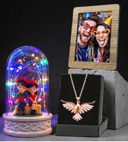 Kişiye Özel Hediye Renkli Led Işıklı Oturan Çiftli Fanus, Fotoğraf ve Anka Kuşu Kolye