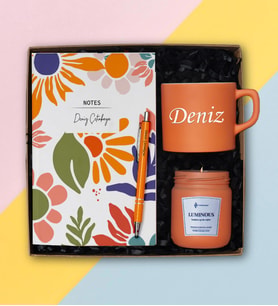 Kişiye Özel Renkli Nescafe Fincanı, Defter, Kalem-Kokulu Cam Mum Hediye Seti
