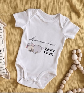BK Kids Anneannesi'nin Uykucu Kuzusu Tasarımlı Bebek Body Zıbın - Model 1
