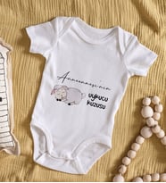 BK Kids Anneannesi'nin Uykucu Kuzusu Tasarımlı Bebek Body Zıbın - Model 1