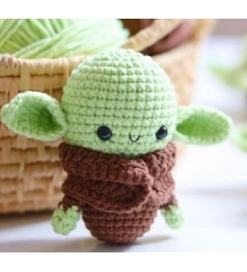 HEDİYELİK BABYYODA ANAHTARLIK (EL ÖRGÜSÜDÜR)