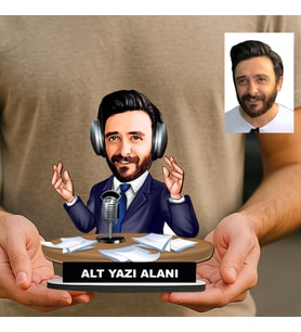Kişiye Özel Spiker Karikatürlü 18 cm MDF Masaüstü Biblo - Spiker Hediyesi Yeni İş ve Meslek Hediyesi