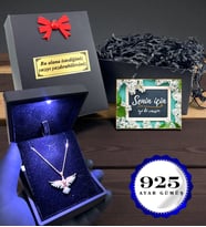 Kişiye Özel İsimli Kutuda 925 Ayar Zümrüdü Anka Kuşu Gümüş Kolye - Işıklı Kolye Kutusunda