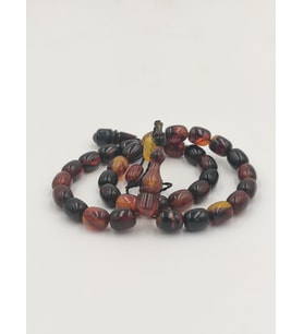 USTA İŞCİLİKLİ ATEŞ  KEHRİBAR HARELİ TESBİH 8 * 12 MM KAPSÜL KESİM TAKIMLI SİSTEMLİ (Kahverengi)
