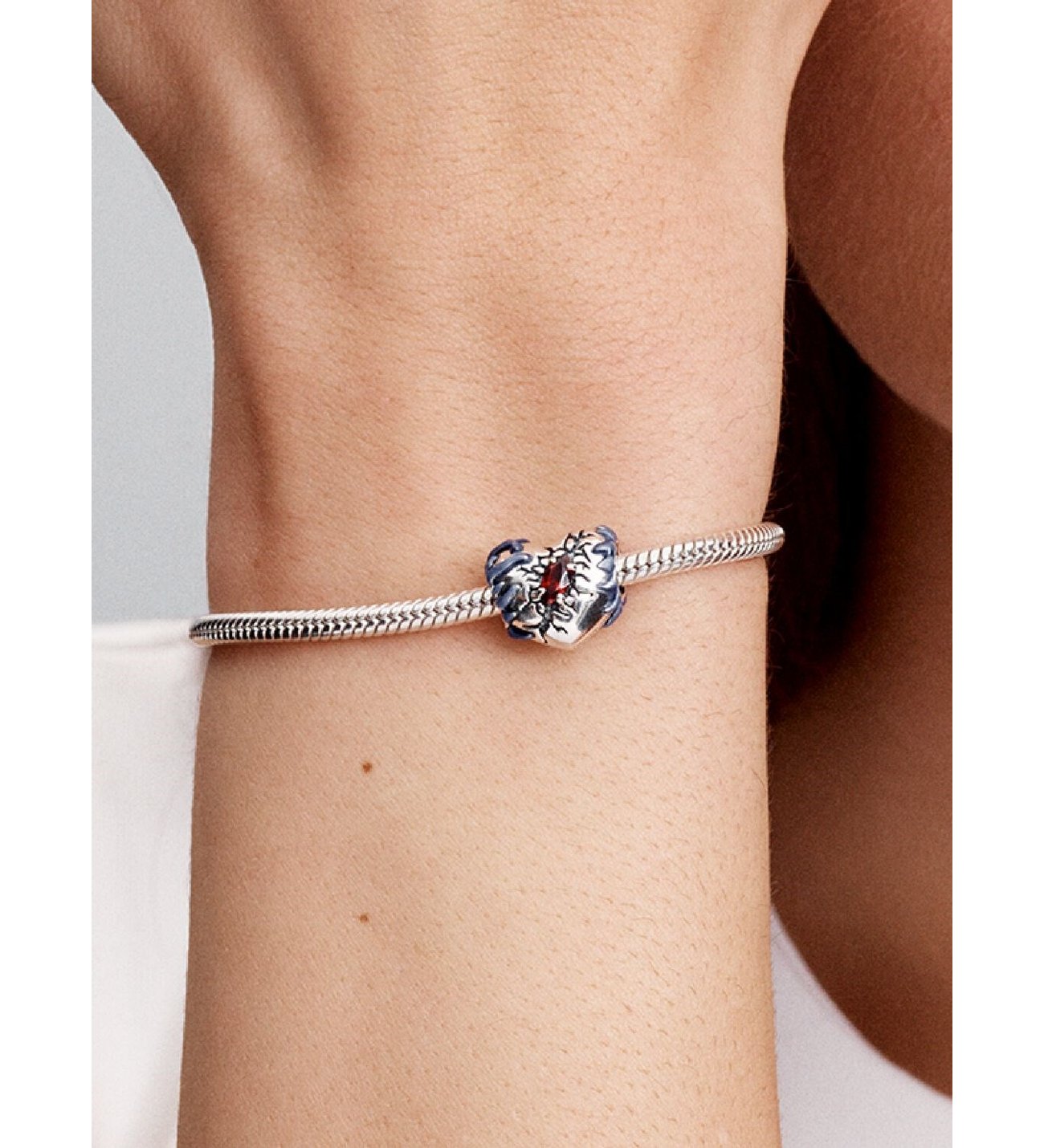 Stranger Things pandora Heart Charm パンドラ Pandora Stranger Things Karanlıkta Parlayan Kalp Charm 925 ayar gümüş