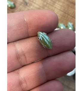 1 cm 5 mm SEDEF YEŞİL KASALI DİKME DAMLA TAŞ BONCUK (50 ADET)