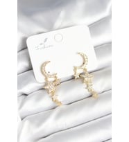 Ay ve Yıldız Model Gold Renk Pirinç Kadın Küpe