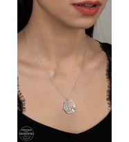 SWAROVSKİ CRYSTAL ARIM BALIM PETEĞİM 925 AYAR GÜMÜŞ KOLYE