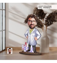 BK Gift Kişiye Özel Eczacı Karikatürlü Büyük Boy Ahşap Biblo-3 Arkadaşa Hediye , Sevgiliye Hediye, Kişiye Özel Biblolar