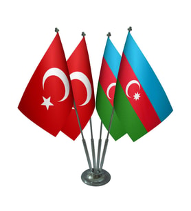 Masa Üstü Azerbaycan Bayrağı Türk Bayrağı Dörtlü Krom Direk Masa Bayrak Seti