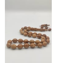 USTA İŞCİLİKLİ KUKA TESBİH 11 * 16 MM DEV BOY ARPA KESİM TAKIMLI SİSTEMLİ PÜSKÜL (B.Kahverengi)