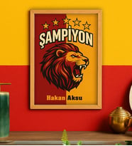 BK Gift Kişiye Özel Sarı Kırmızı 5 Yıldız Aslan Taraftar Tasarımlı Ahşap Çerçeveli Tablo-3 40x25cm, Taraftar Hediyesi, Doğum Günü Hediyesi, Arkadaşa Hediye