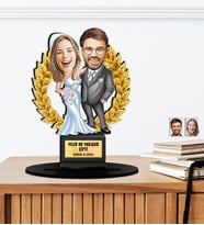 Kişiye Özel Karikatürlü Yılın Yakışan Çifti Ahşap Oscar - Masaüstü Biblo