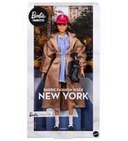 Barbie Signature BarbieStyle New York Moda Haftası Teresa Bebek JJX32