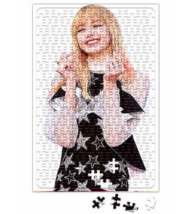 Blackpink Lisa Puzzle 240 Parça Yapboz