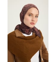 Schaless Sonsuz Aşk - Açık Vizon - Efilia Desenli Eşarp - 90x90 Cm (Kahverengi)
