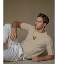 Golden Retriever Köpek Baskılı Unisex Oversize Tişört – Minimal Sevimli Golden Tasarım (Bej)