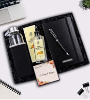 Kişiye Özel Siyah Defter & Siyah Özel Kılıflı 500Ml Su Matarası &  Rebul Mandalina Kolonya & Kalın Siyah Touch Pen Hediye Seti