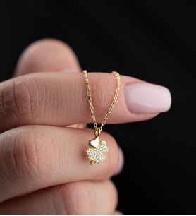 925 Ayar Gümüş Gold Kaplama Zirkon Taşlı 4 Yaprak Yonca Kolye