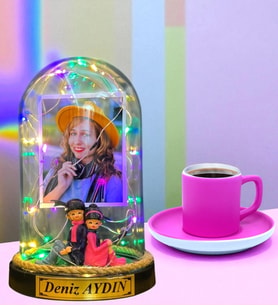 Kişiye Özel Renkli Led Işıklı Fanus ve Pembe Türk Kahvesi Fincanı (Model 7)