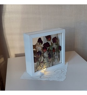 Ledli 25x25 Cm Çift Yönlü Beyaz Derin Gül Çerçevesi! Gelin Buketi Çerçevesi!