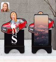 BK Gift Kişiye Özel Plakalı Kadın Audi A3 Karikatürlü Ahşap Biblo Telefon Standı-1