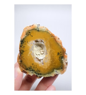 Sarı Merlinit Jeot – Hardal ve Zeytin Dendritik Opal ile Orta Kısmında Druzy Boşluk, 117g