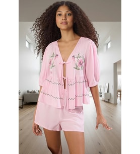 Kadın Yazlık Viskon Pijama Takımı Nakışlı Fiyonk Detaylı Rahat Trend Tasarım Modern Stil (Pembe)