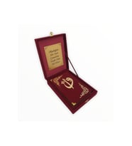 Plaketli Kadife Kutulu Orta Boy Bordo Dini Hediye Kuranı Kerim Seti