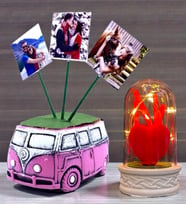 Kişiye Özel Hediye Seti 3 Fotoğraflı Pembe Vosvos Saksı ve Led Işıklı Fanus (Model 1)