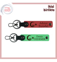 Vatan Sevgisiyle Hazırlanmış, Çocuk Ve Ayyıldız, Kişisel Deri Anahtarlık Set, Nar - Yeşil