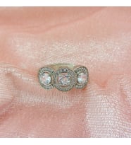 925 Ayar Gümüş Yuvarlak Zircon Taşlı Üçtaş Yüzük
